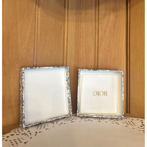 Dior Square Holiday Toile Empty Box Blue White Design Elegant Keepsake Gift Box - Picture 3 of 5